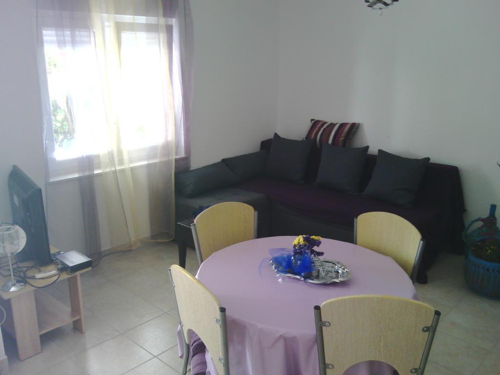 Apartments Krajici Kaštela 部屋 写真