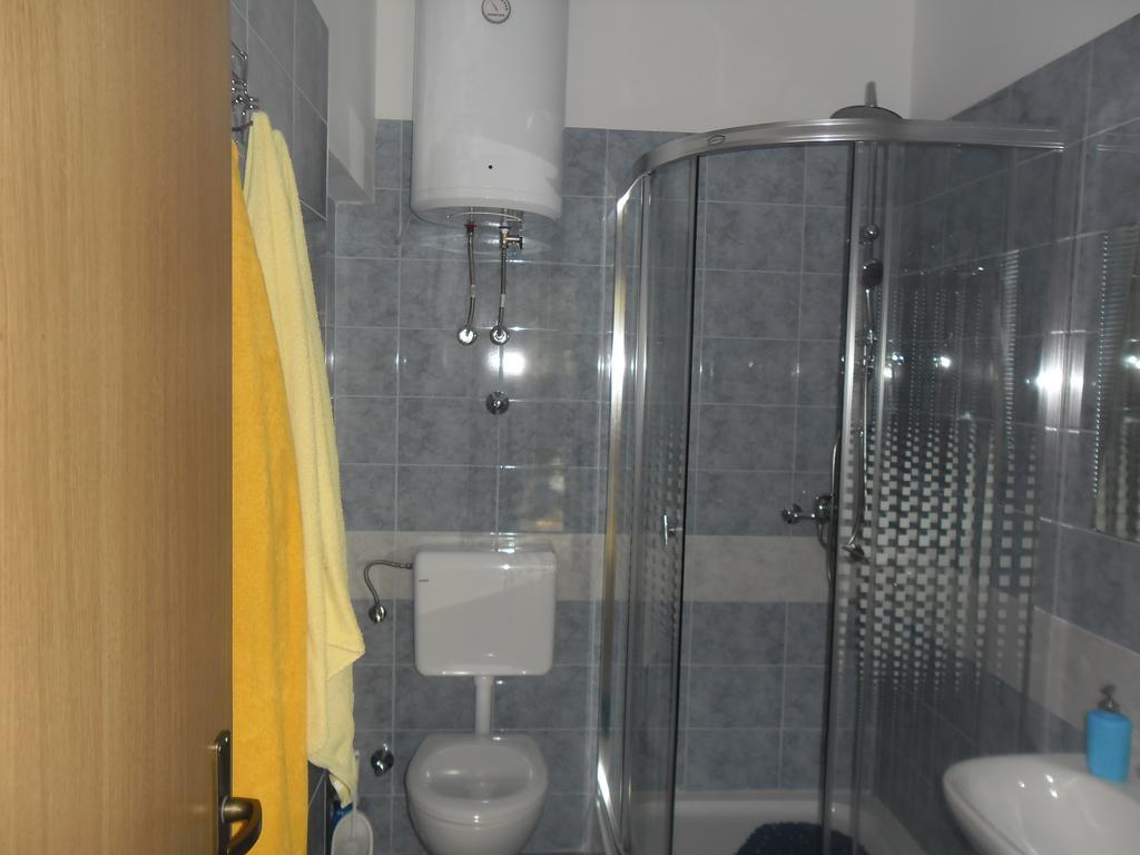 Apartments Krajici Kaštela エクステリア 写真