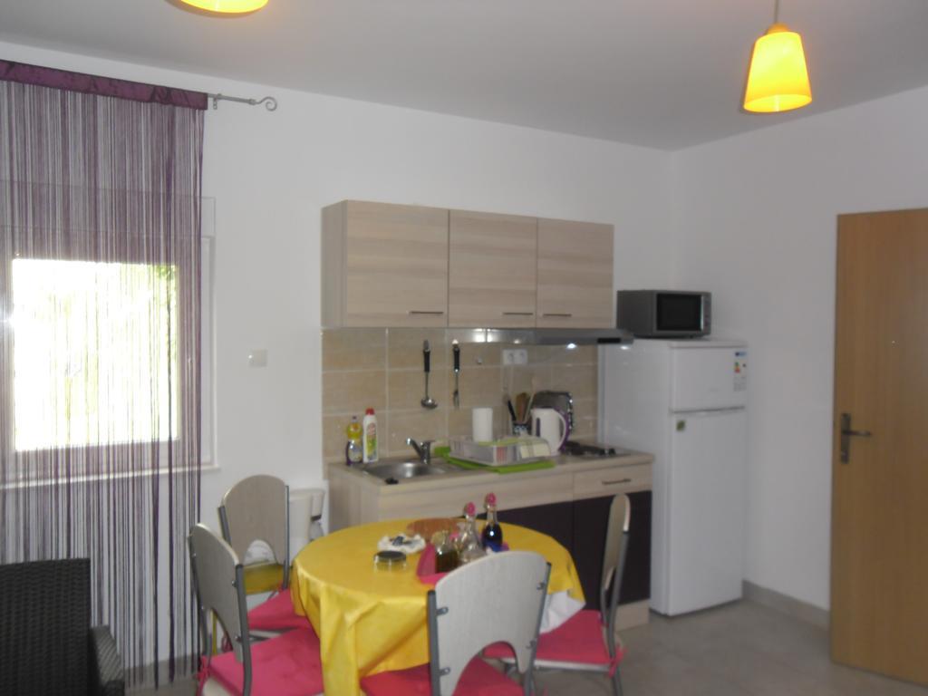 Apartments Krajici Kaštela エクステリア 写真